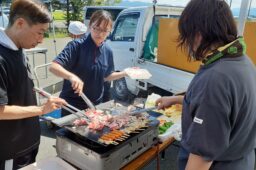 焼き肉を食す会